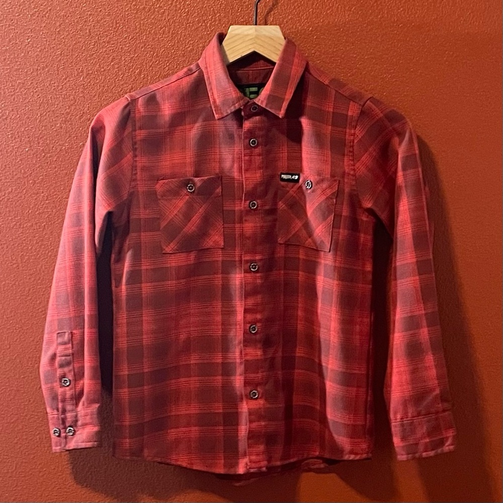 DIXXON Flannel Co. Boy’s Miller 43 Red Youth Long Sleeve Button‎ Down Shirt